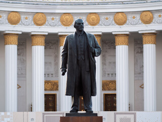 Statue of Lenin at VDNH in Moscow 2025
