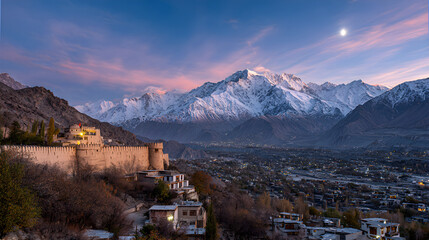Leh Palace and Townscape at Dusk © MUHAMMAD
