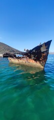 BARCO HUNDIDO EN ISLA MARGARITA MAGBAY BAJA CALIFORNIA SUR MEXICO