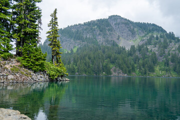 Mount Baker Pacific Northwest, Snow-Capped Mountain with Alpine Lakes and Scenic Landscape
