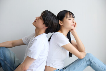 アジアの若い男女の美容に関するポートレート © K-Angle