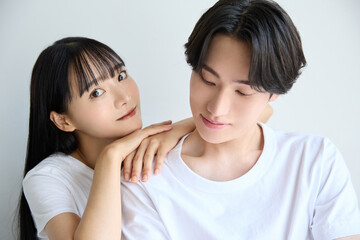 アジアの若い男女の美容に関するポートレート