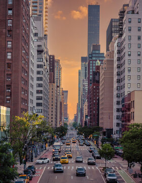 downtown traffic street avenue New York City 