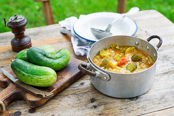 Cucumber sauce dish