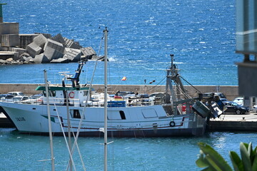 łodzie rybackie w porcie Calpe © Miroslaw