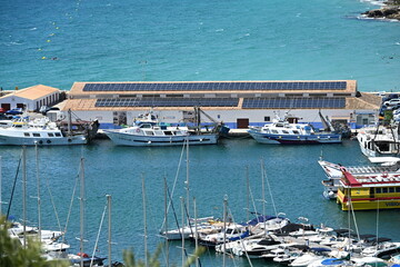łodzie rybackie w porcie Calpe © Miroslaw