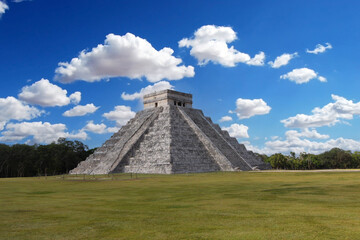Mayan ruins of Chichen Itza, yucatan, mexico