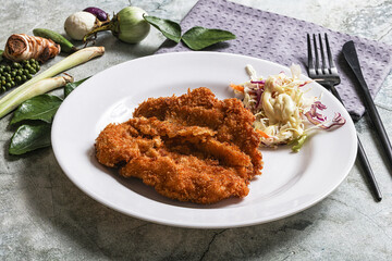 Tonkatsu fried cutlet with cabbage