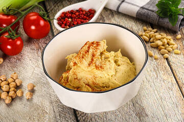Natural chickpea hummus with paprika