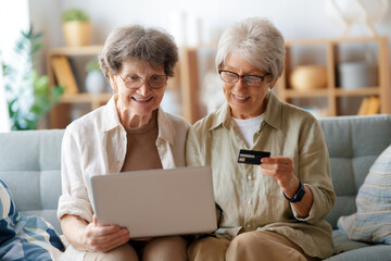 Women are doing online purchases
