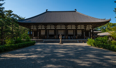 奈良、唐招提寺、佛寺、寺院、文化財、木造建築、古代建築、日本文化、歷史名勝、文化財、木、綠色、青空、写真素材