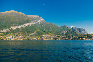 Obraz premium Scenic panoramic view of Lake Como in northern Italy