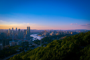 Naklejka premium sunset over the city