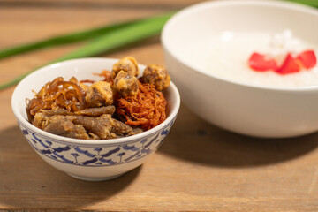 Khao chae is traditional Thai food. “Chae”means to soak and “khao”means rice,served with sweet preserved radish, stuffed shallot, pounded fish meat, shrimp past balls and shredded pork or beef.