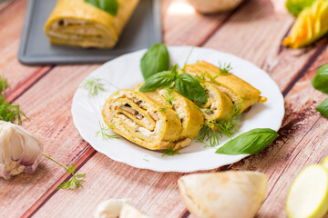 Healthy vegetable roll with cheese and mushrooms