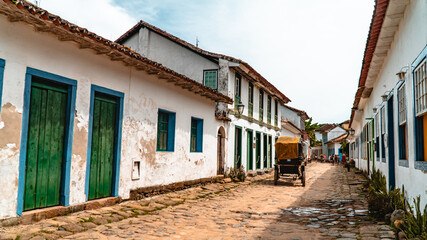 Portas Arquitetura Colonial Brasil Cidade Paraty Paisagem Litorânea Porto Rio de Janeiro Colonial História Cultura Caminho Real Rota Ouro Artesanal Madeira Natureza Colorido Costa Turismo Patrimônio