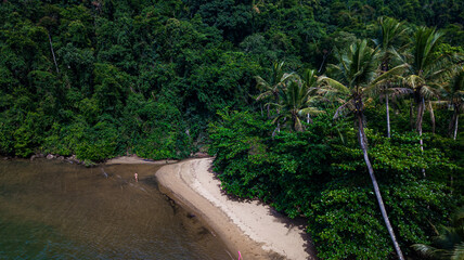 Praia Mar Oceano Natureza Barcos Água Verde Mata Atlântica Areia Tropical Rio De Janeiro Brasil Paisagem Cidade Litoranea Turismo Viagem Cultura Colonial Patrimonio Historico Porto Paraty Colorido