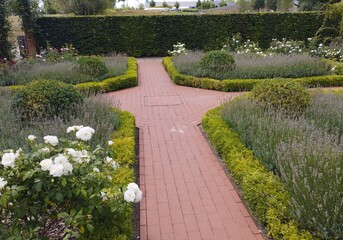 Collection of International Gardens – Landscaped Gardens from Different Countries in One Place