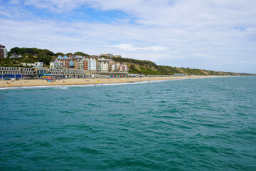 Fototapeta premium View of a beach and cliff.