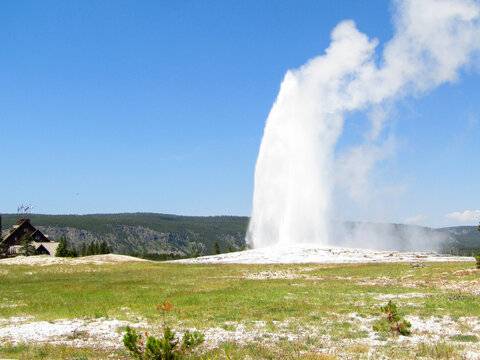 Old Faithful in Yellowstone National Park, Montana