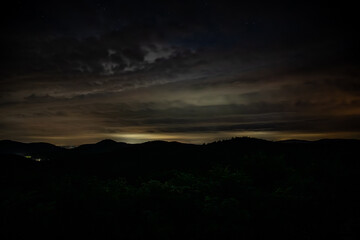 Wetterleuchten von Gewittern im Pfälzer Wald