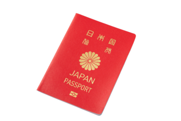 透明背景（png）に赤色のパスポート（日本）