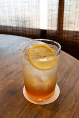 古民家カフェで飲むレモネード
