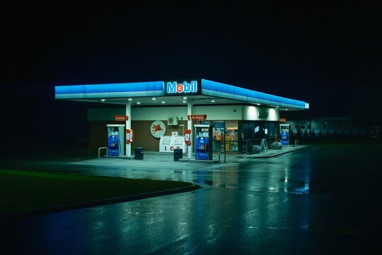 Gas station at night in Lyndonville, Vermont