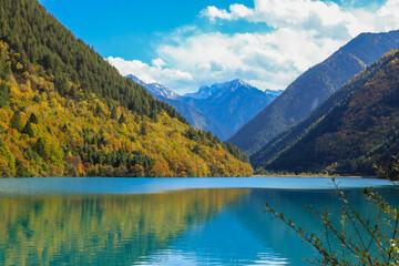 lake in the mountains jiuzhaigou