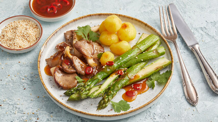 Asparagus with oyster mushrooms and potatoes