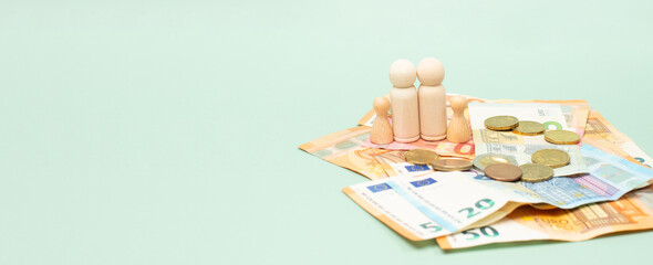 Financial problem for family, poverty, inflation, minimum wage, increase living costs, child...