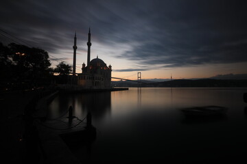 Fototapeta premium The building, also known as the Büyük Mecidiye Mosque, is located at the northern end of Ortaköy Iskele Square.