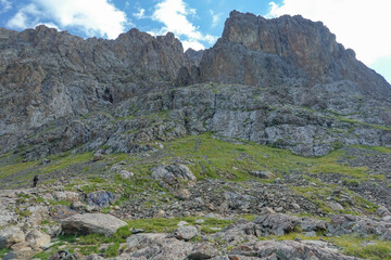 キルギス_アラ・キョリ湖