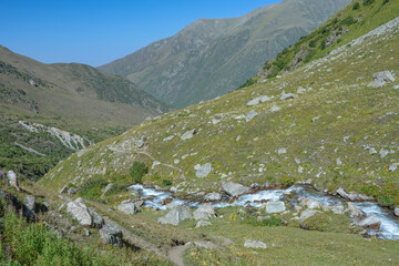 キルギス_アラアルチャ国立公園_Elektro Peak