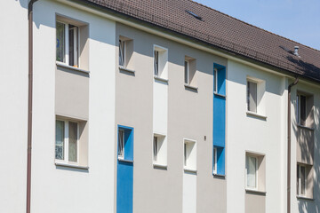 Monotones modernes Wohnhaus, Mehrfamilienhaus, Bremen, Deutschland