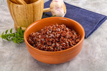 Red steamed rubine rice garnish