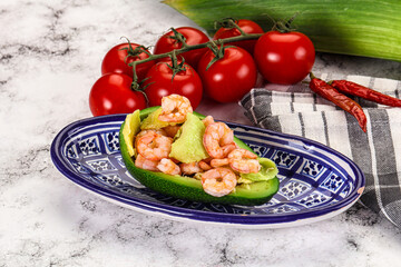 Dietary avocado cut with prawn
