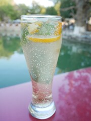 炭酸入りレモネード