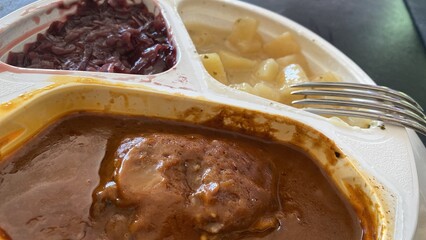 mirkowelle, fertiugnachrung, fertigessen, imbiss, mittagessen, essen, fleisch, rind, mahl, abendessen, sauce, suppe, teller, steak, essgeschirr, kochen, schweinefleisch, feinschmecker, schüssel, köstl