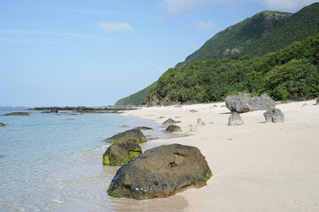 沖縄県_ 西表島_南風見田の浜