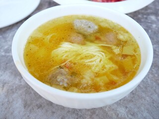 ウズベキスタンの伝統料理｢肉団子入りヌードル｣