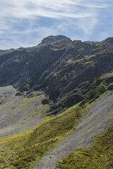 ニュージーランド　アーサーズ・パス国立公園のオティラ・バレー・トラックからの風景