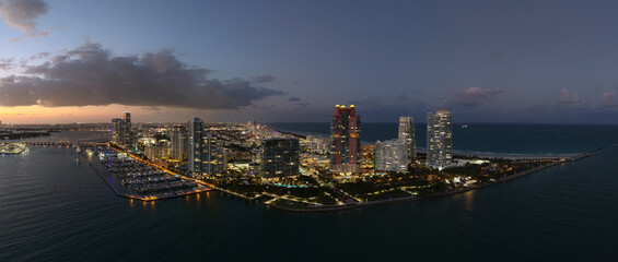Fototapeta premium Panorama of Miami Beach with turquoise waters. Drone shot of Miami skyline. Panoramic of Miami famous coastline.