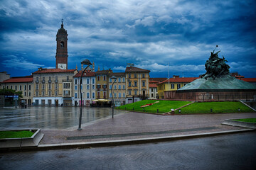 Fototapeta premium Monza: Centro storico, Municipio. chiese, cattedrali, basiliche, piazze - Lombardia - Italia