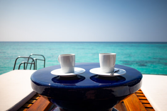 close up of the ocean in the Maldives