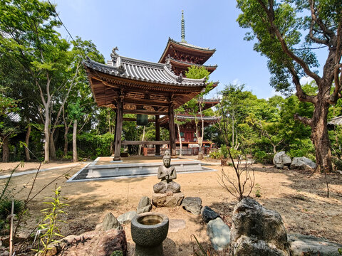 Shido-ji Buddhist Temple (志度寺), the 86th stop on the Shikoku 88 Temple Pilgrimage. 