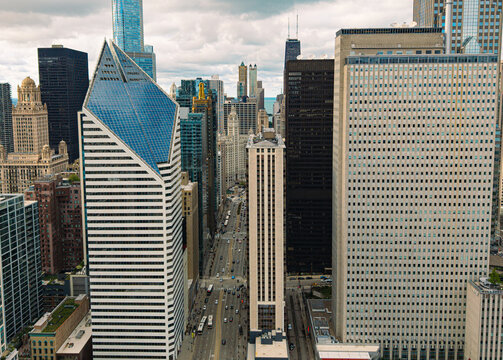 Drone Footage of Chicago Michigan Ave 