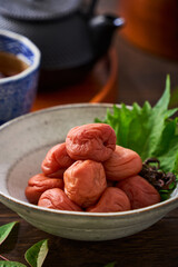 梅干しの小鉢｜和食の定番漬物・保存食