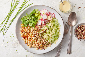 Vegetable salad with chickpeas