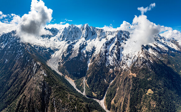Sciore mountain peaks, Val Bondasca, Switzerland